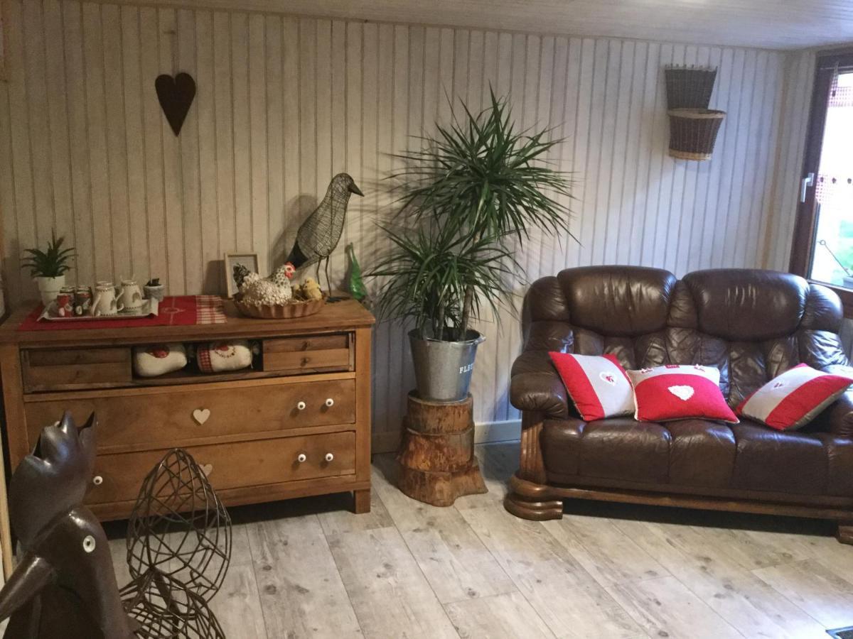 La Ferme De La-Haut B&B Le Haut-du-Them ภายนอก รูปภาพ
