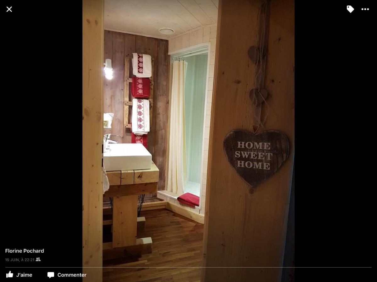 La Ferme De La-Haut B&B Le Haut-du-Them ภายนอก รูปภาพ